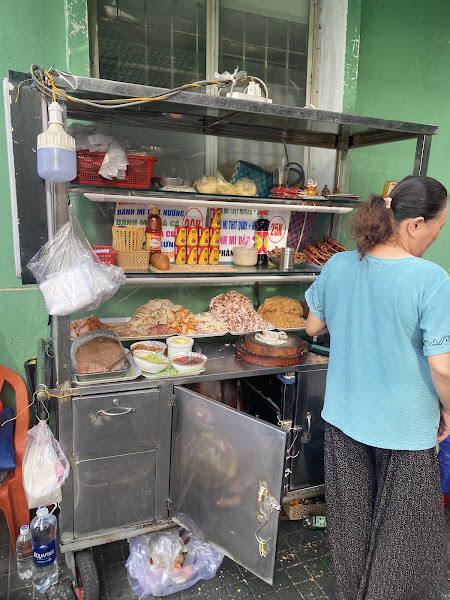 Bánh mì cô Tiên