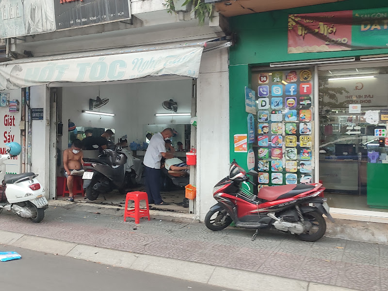 Cắt Tóc Nam Nghệ Thuật