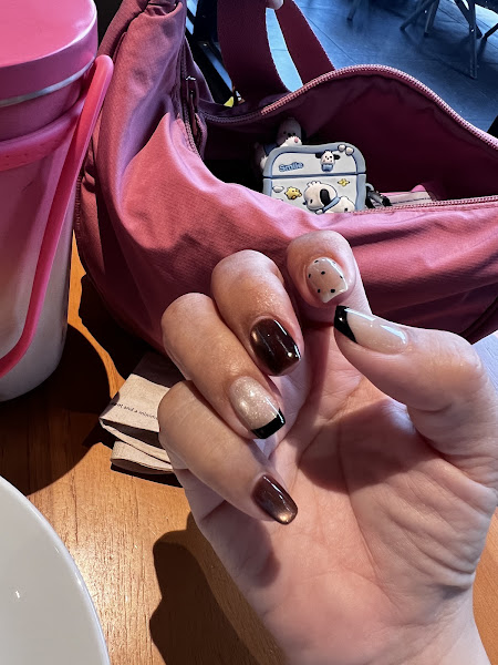 Hemi Beauty Nail