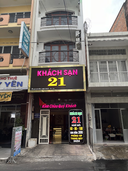 Khách Sạn 21