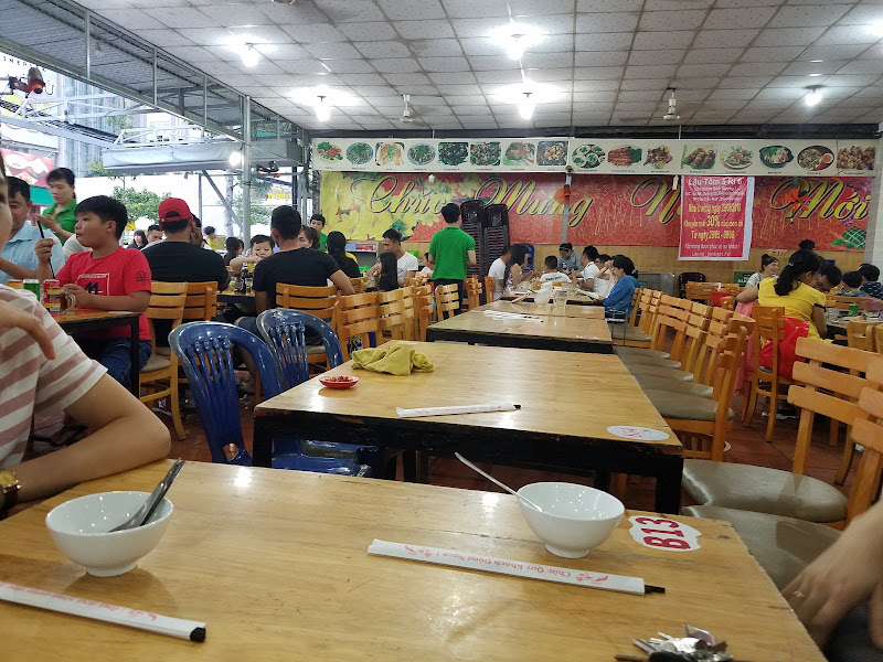 Lẩu tôm Năm Ri 5