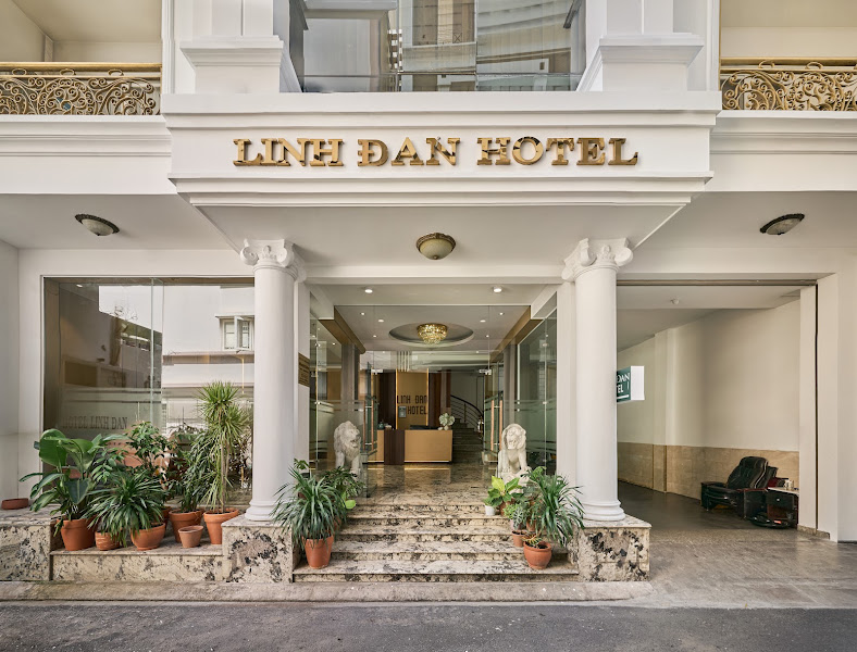 Linh Đan Hotel Phan Xích Long by Urban B