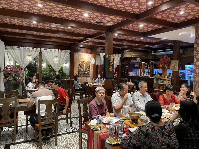 Nhà Hàng Nakharat