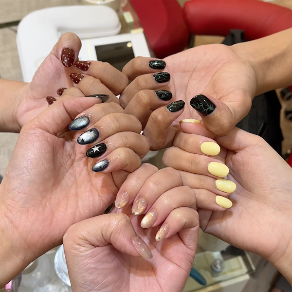 Pencil Nails - Nail Salon & Tiệm Làm Móng - 네일샵 - Phan Xích Long