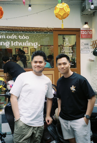 Tiệm Cắt Tóc Bâng Khuâng.