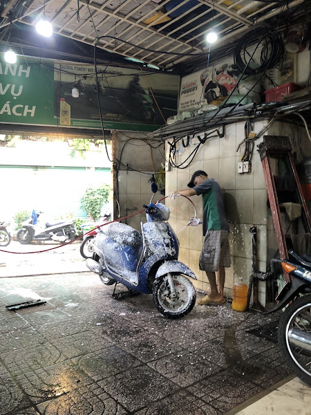 Tiêm rửa xe phương thảo
